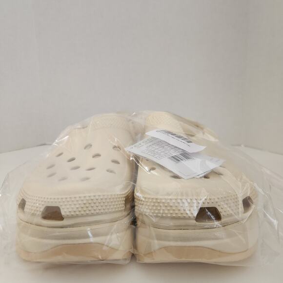 Crocs Unisex Adult Classic Hiker Escape Clogs, Vanilla, 13 Men/15 Women main image 5